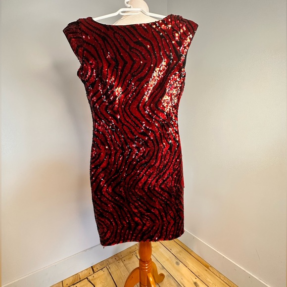 Guess Striped Sequin Mini Dress- Size 2 - Picture 6 of 6